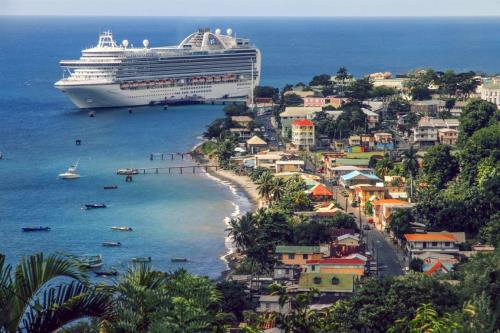 آشنایی با جزیره سرسبز دومینیكا