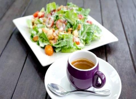 قهوه و سبزیجات احتمال مبتلا شدن به کرونا را کم می کنند