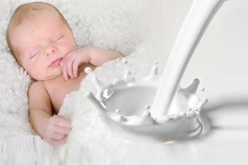 شیرمادر باعث تقویت قدرت مغز کودک می شود